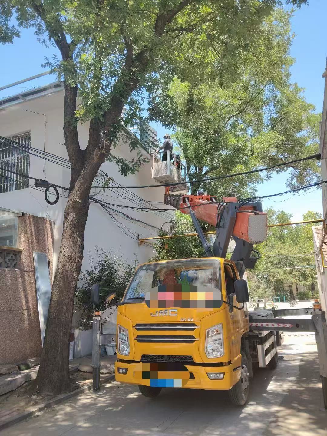 掇刀区高空作业车能吊装重物吗？最大承载多少公斤？